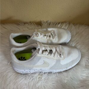 Nike Cream Sneakers with Speckled Sole